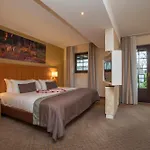 Fletcher Hotel-restaurant De Klepperman Hotell 4*