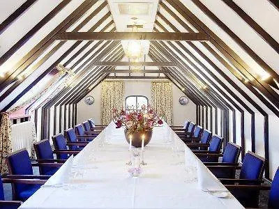 Fletcher Hotel-restaurant De Klepperman 4* 胡弗拉肯
