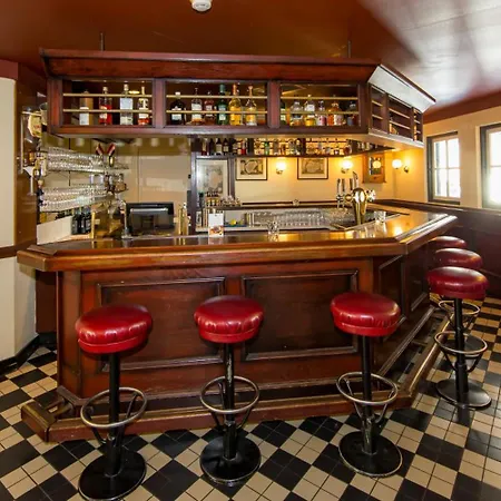 Fletcher Hotel-restaurant De Klepperman מלון Hoevelaken